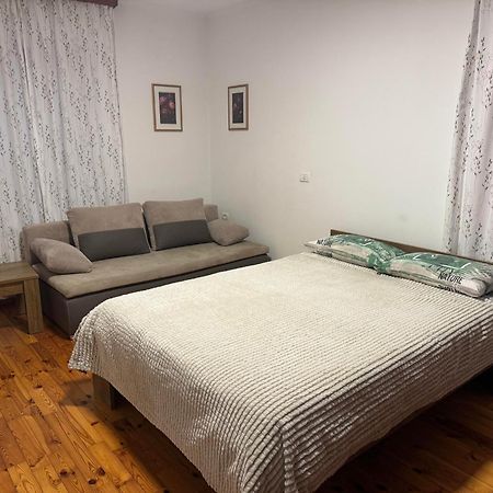 Guesthouse Flora Koper Kültér fotó